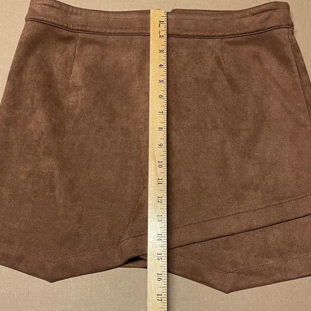 BB Dakota Steve Madden Women’s Faux Suede Mini Skirt Camel Brown Size 12 - Picture 6 of 7